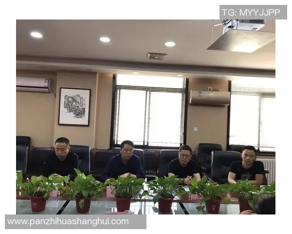 卓翼足球引领新风潮助力青少年成长与团队精神的培养